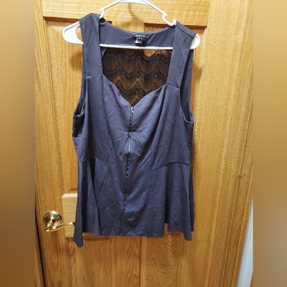 Torrid Size 2 (2X/XXL) Gray Front Zip Sweetheart Flare Top with Mesh Lace Back